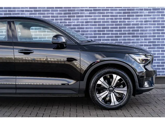 Volvo C40 Recharge Core 69 kWh 2022 Elektrisch 8