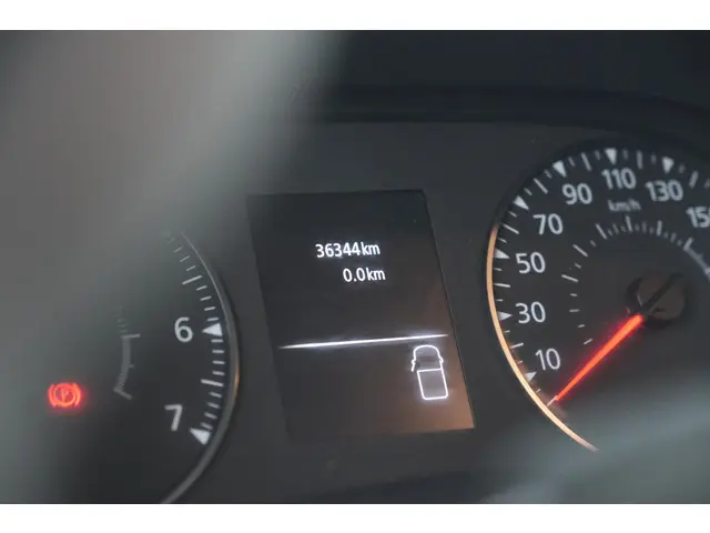 Renault Master T35 2.3 dCi 135 L2H2 Comfort 2022 Diesel 39