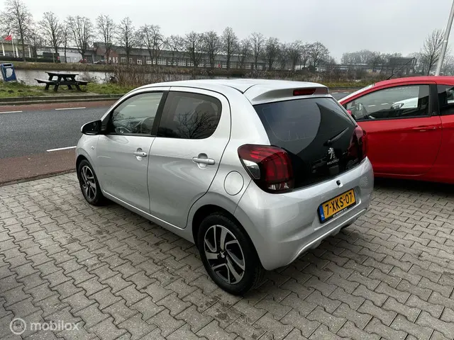 Peugeot 108 1.2 VTi Allure Top 2014 Benzine 5