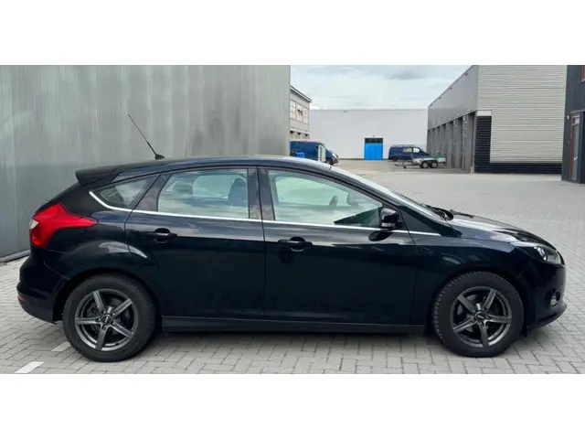 Ford Focus 1.0 EcoBoost 2012 Benzine 6