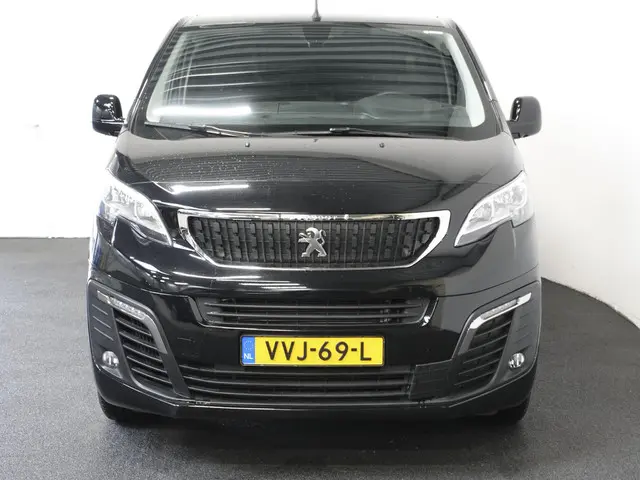 Peugeot Expert 120PK L2 2023 Diesel 33