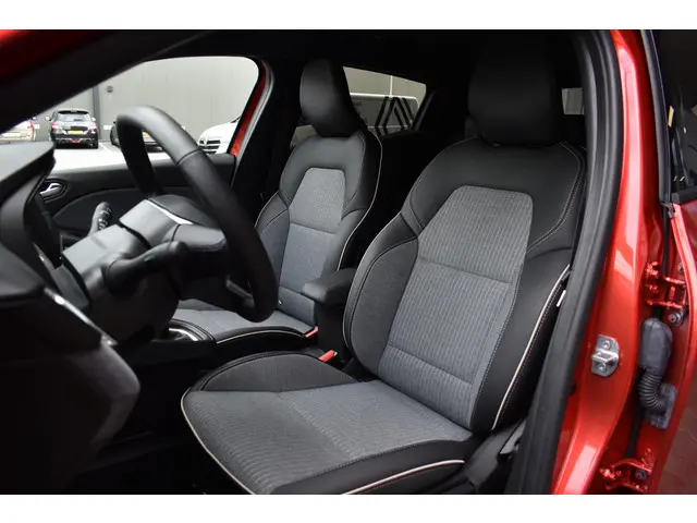 Renault Clio TCe 90 GPF techno 2024 Benzine 10