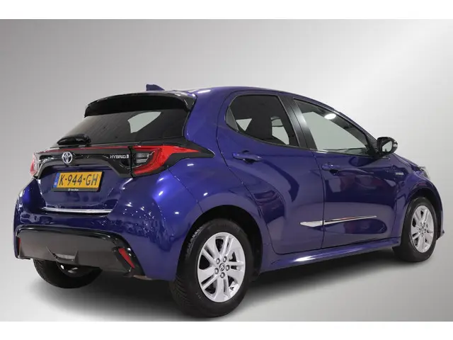 Toyota Yaris 2