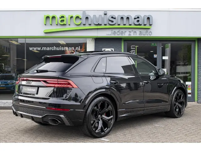 Audi RSQ8 2
