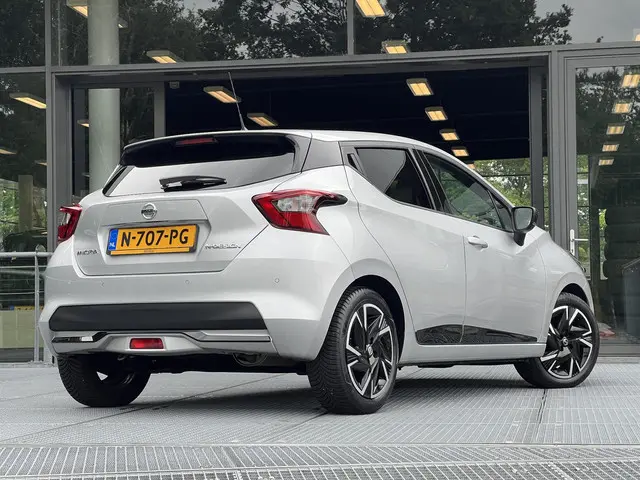 Nissan Micra 2