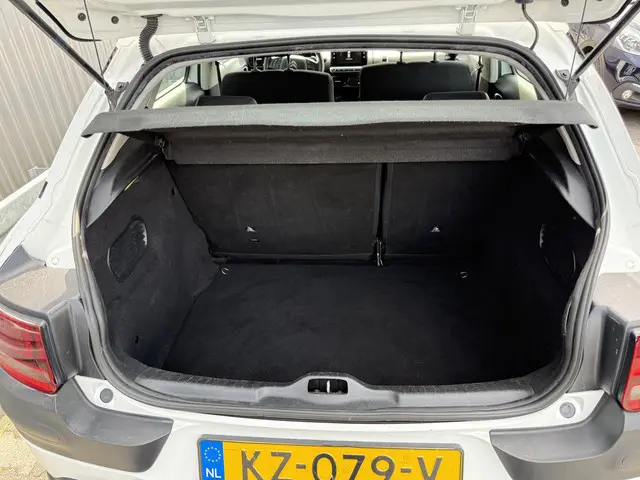Citroën C4 Cactus 1.2 PureTech Feel 2017 Benzine 18