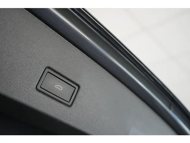 Volkswagen T-Roc 1.0 TSI 2023 Benzine 27