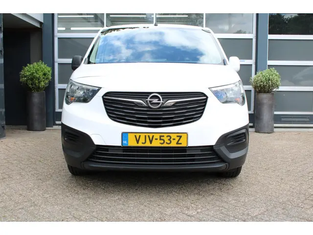 Opel Combo 1.5D L1H1 Edition 2021 Diesel 2