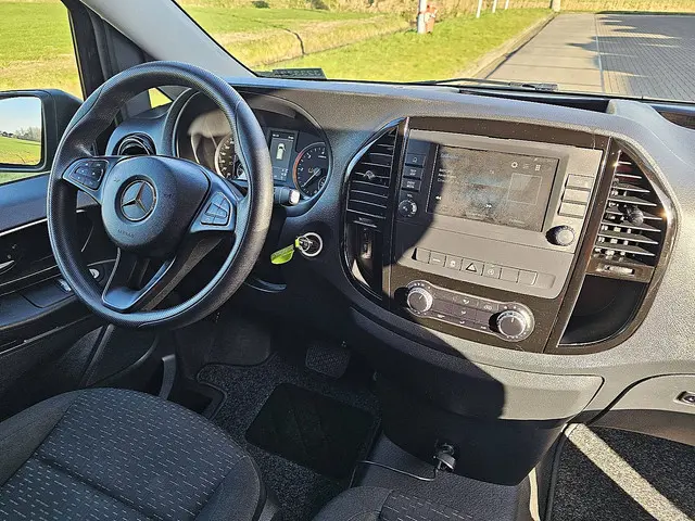 Mercedes-Benz Vito 114 CDI TOURER 2021 Diesel 8