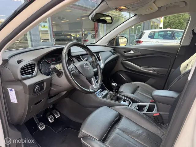 Opel Grandland X 1.2 Turbo Ultimate / Bomvol 2018 Benzine 19
