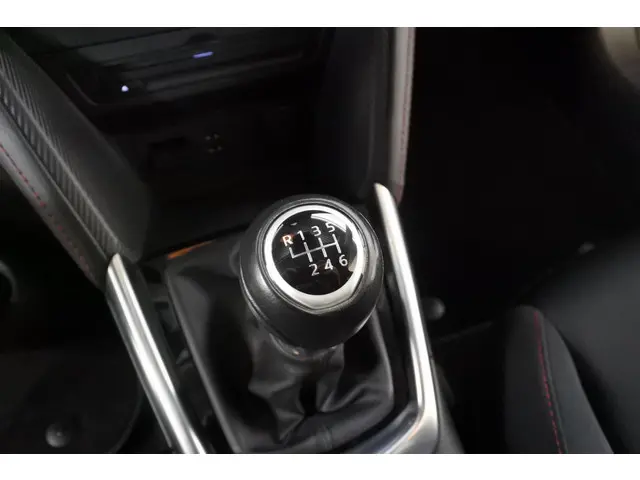 Mazda 2 1.5 115pk 6 bak GT-M 2015 Benzine 27