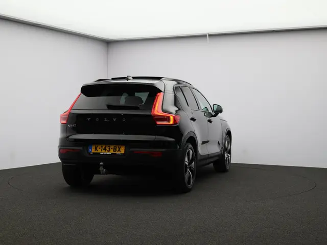 Volvo XC40 Recharge P8 AWD R-Design 2020 Elektrisch 31