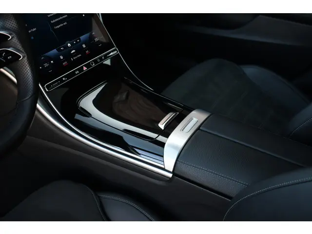 Mercedes-Benz C-Klasse Estate 200 AMG Line 2021 Benzine 76