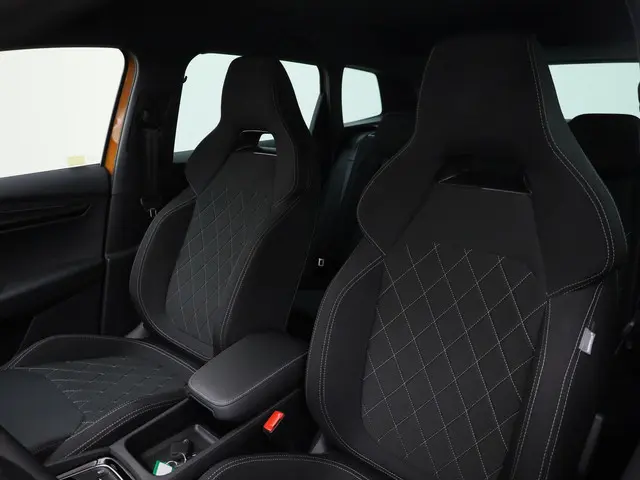 Škoda Karoq 1.5TSI/150PK ACT Sportline DSG 2025 Benzine 6