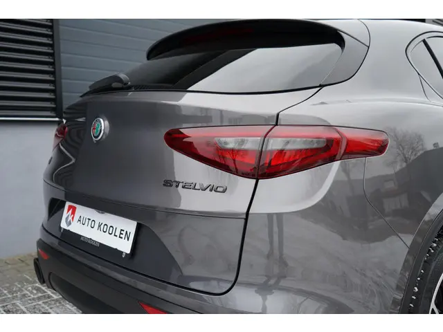 Alfa Romeo Stelvio 2.0 T AWD Super 2018 Benzine 29