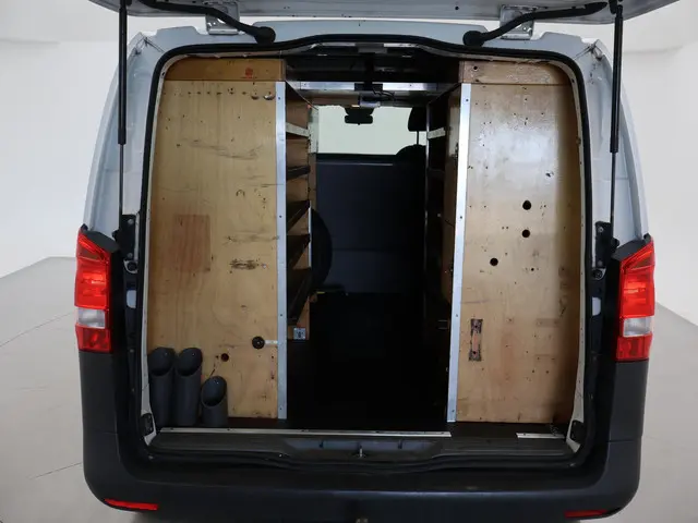 Mercedes-Benz Vito 111 CDI 2015 Diesel 9
