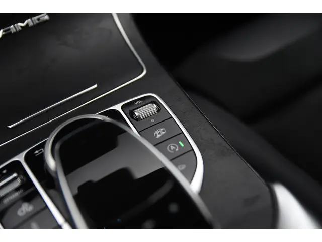 Mercedes-Benz GLC AMG 63 S 4MATIC+ 2018 Benzine 35