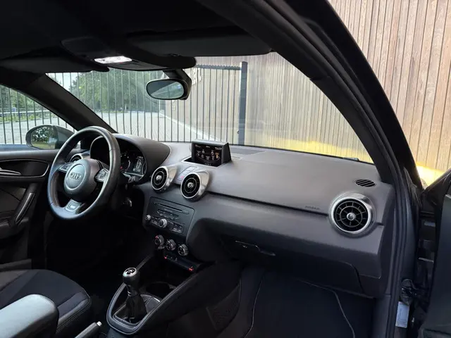 Audi A1 1.2 TFSI Pro Line S 2012 Benzine 19