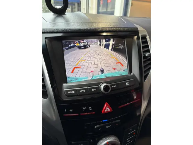 SsangYong Tivoli 1.6 Quartz 2016 Benzine 17