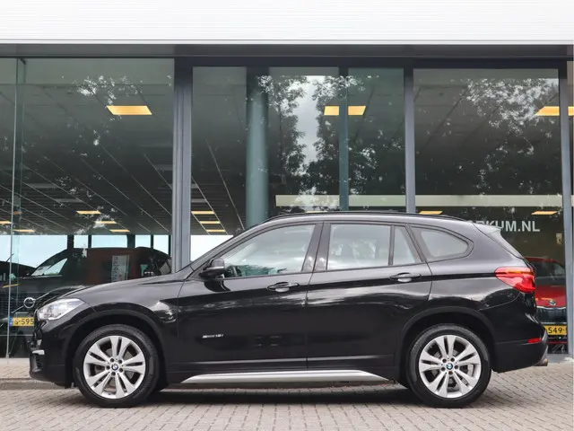 BMW X1 sDrive18i 136 PK High Executive 2017 Benzine 7