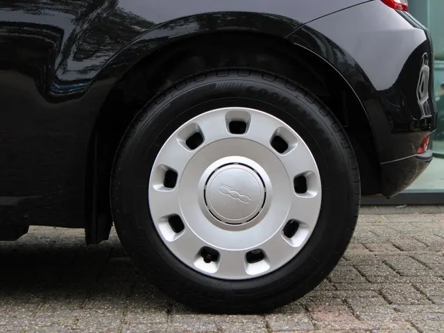 Fiat 500 1.0 Hybrid Urban 2024 Benzine 21