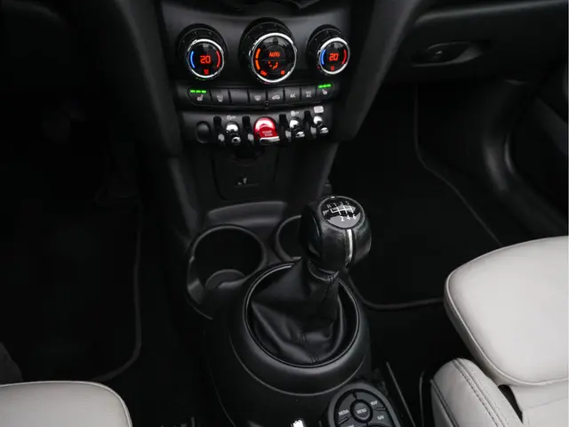 MINI Cooper Cabrio Mini 1.5 Chili 2019 Benzine 15