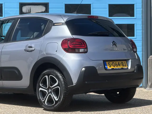 Citroën C3 1.2 PureTech C-Series 2022 Benzine 19
