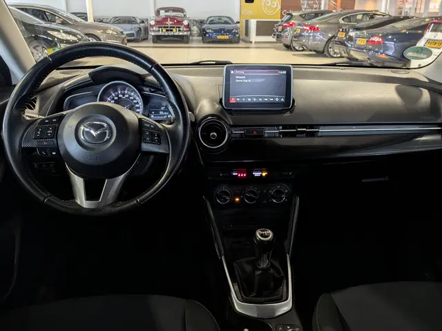 Mazda 2 1.5 Skyactiv-G GT-M 2015 Benzine 9