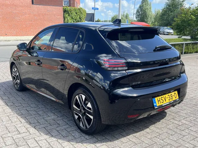 Peugeot 208 1.2 100 pk Allure 2024 Benzine 3