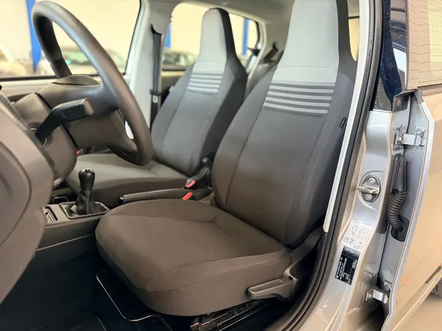 Volkswagen up! 1.0 2022 Benzine 7