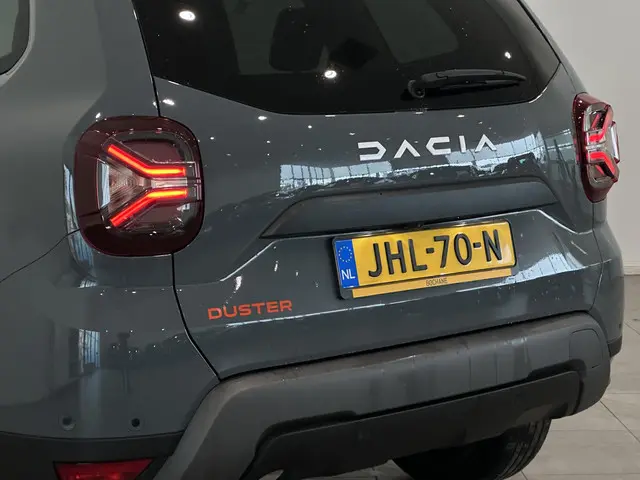 Dacia Duster 1.3 TCe 150 EDC Extreme 2023 Benzine 28