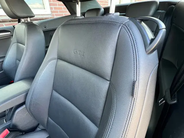 Volkswagen Golf 2.0 GTI, Leder, DSG, Nieuwstaat!! 2015 Benzine 5