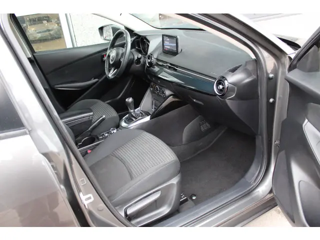 Mazda 2 1.5 Skyactiv-G Dynamic+ 5 Drs 2017 Benzine 5