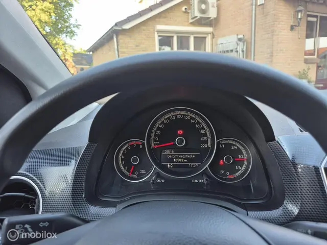 Volkswagen up! 1.0 2023 Benzine 10
