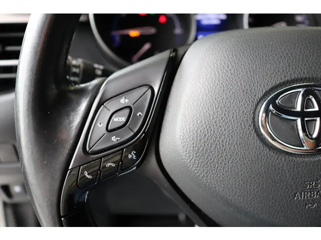 Toyota C-HR 1.8 Hybrid Dynamic, 2018 Hybride Benzine 21