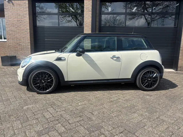 MINI Cooper 2