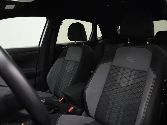 Volkswagen Polo 1.0 TSI 95pk R-Line 2023 Benzine 6