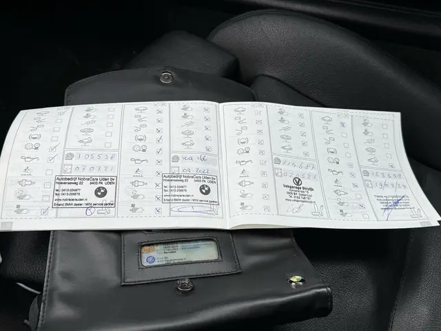 BMW Z4 Roadster sDrive18i Executive 2014 Benzine 26