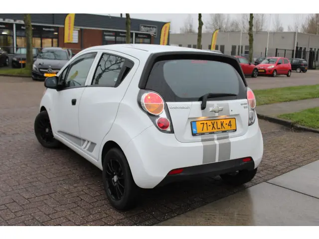 Chevrolet Spark 3