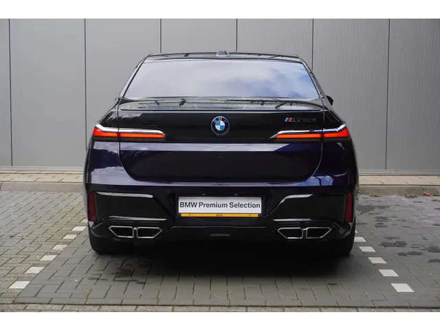 BMW 7 Serie M760e xDrive 2023 Hybride Benzine 5