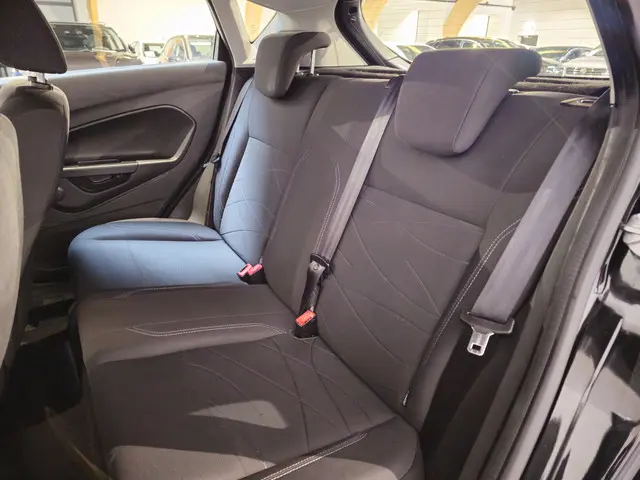 Ford Fiesta 1.0 Style 2015 Benzine 14