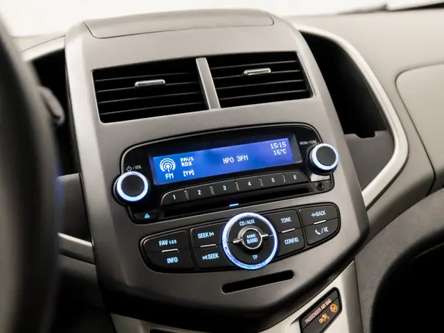 Chevrolet Aveo 1.2 LT Sport 2013 Benzine 8