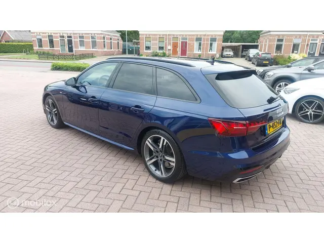 Audi A4 Avant 35 TFSI S edition 2022 Benzine 5