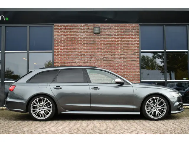 Audi S6 Avant 4.0 TFSI 450pk quattro 2016 Benzine 42