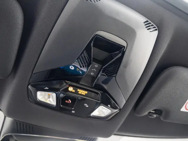 MINI 5-Deurs Cooper C 2026 Benzine 37