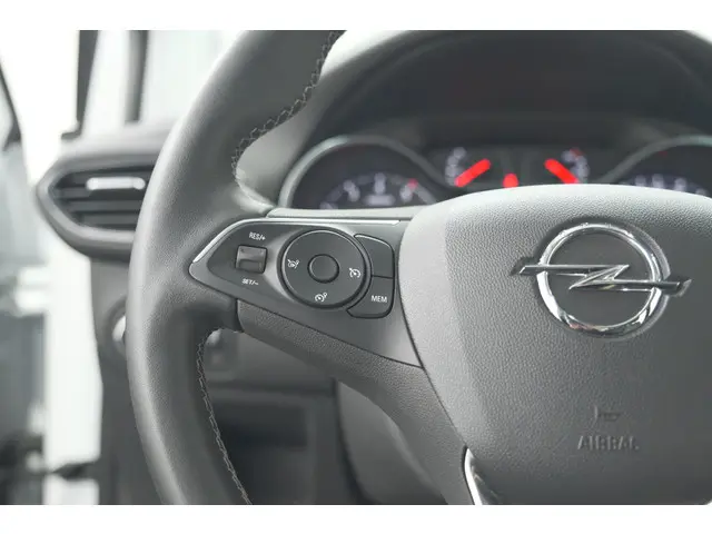 Opel Crossland Turbo 130 AT6 Elegance 2024 Benzine 31