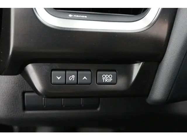 Lexus UX 250h Luxury Line 2020 Hybride Benzine 30