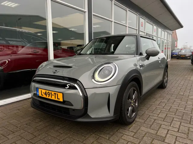 MINI Electric Mini Essential 33 kWh 2021 Elektrisch 20