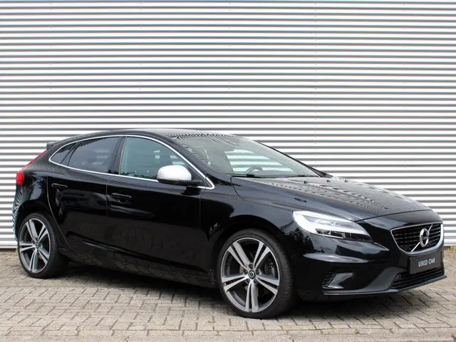 Volvo V40 T3 Automaat Polar+ Sport R-Design 2019 Benzine 3