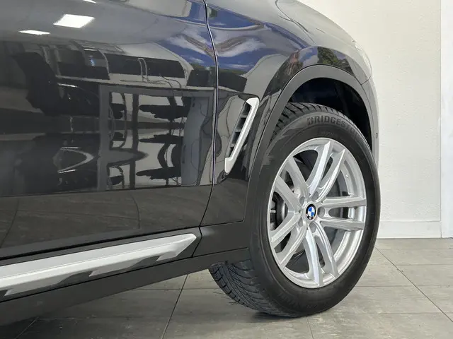 BMW X3 xDrive20i High Executive 2020 Benzine 41